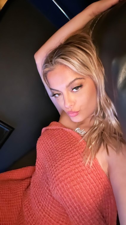 Bebe Rexha Blanket nude photo