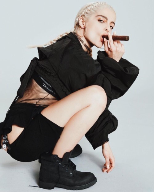 Bebe Rexha I Ve Never Liked Cigars Until I Saw This [Instagram Post July 6 2016]  nude photo
