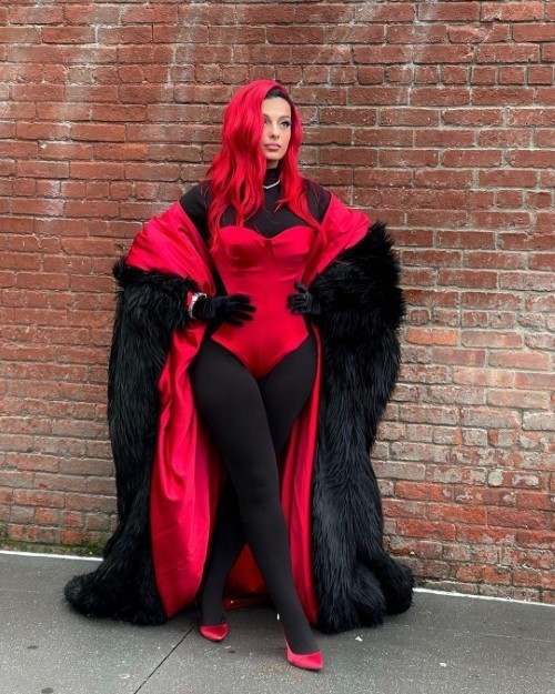 Bebe Rexha Thanksgiving Dinner  nude photo