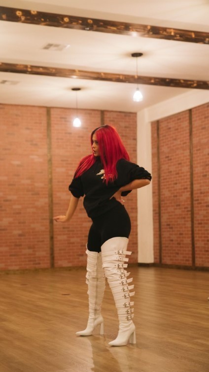 Bebe Rexha Thick Goddess  nude photo