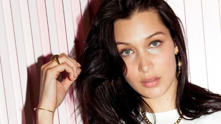 Bella Hadid  nude photo