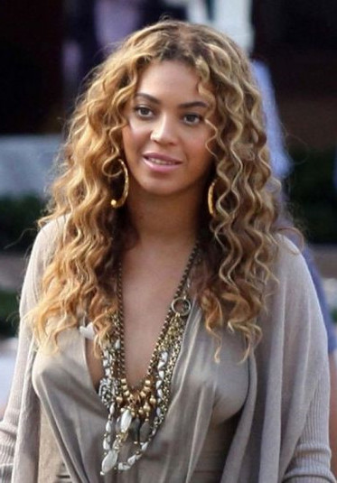 Beyonce Braless  nude photo