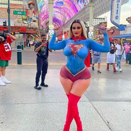 Big Danii  nude photo