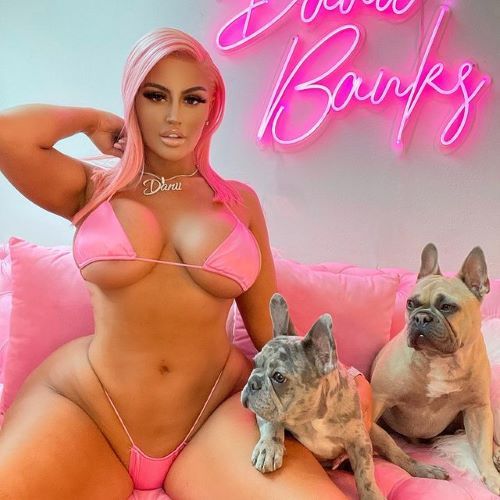 Big Danii  nude photo