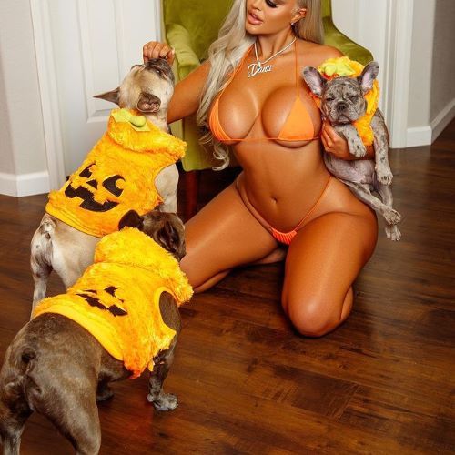 Big Danii  nude photo