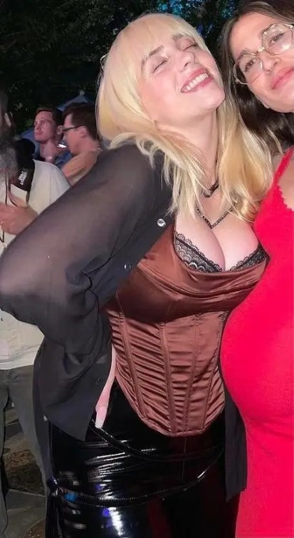 Billie Eilish Nude Huge Breasts Cleavage  nude photo