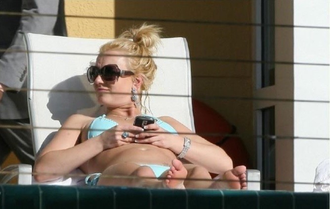 Britney Spears Blue Bikini  nude photo