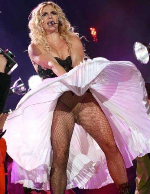 Britney Spears Pantyhose Upskirts  nude photo