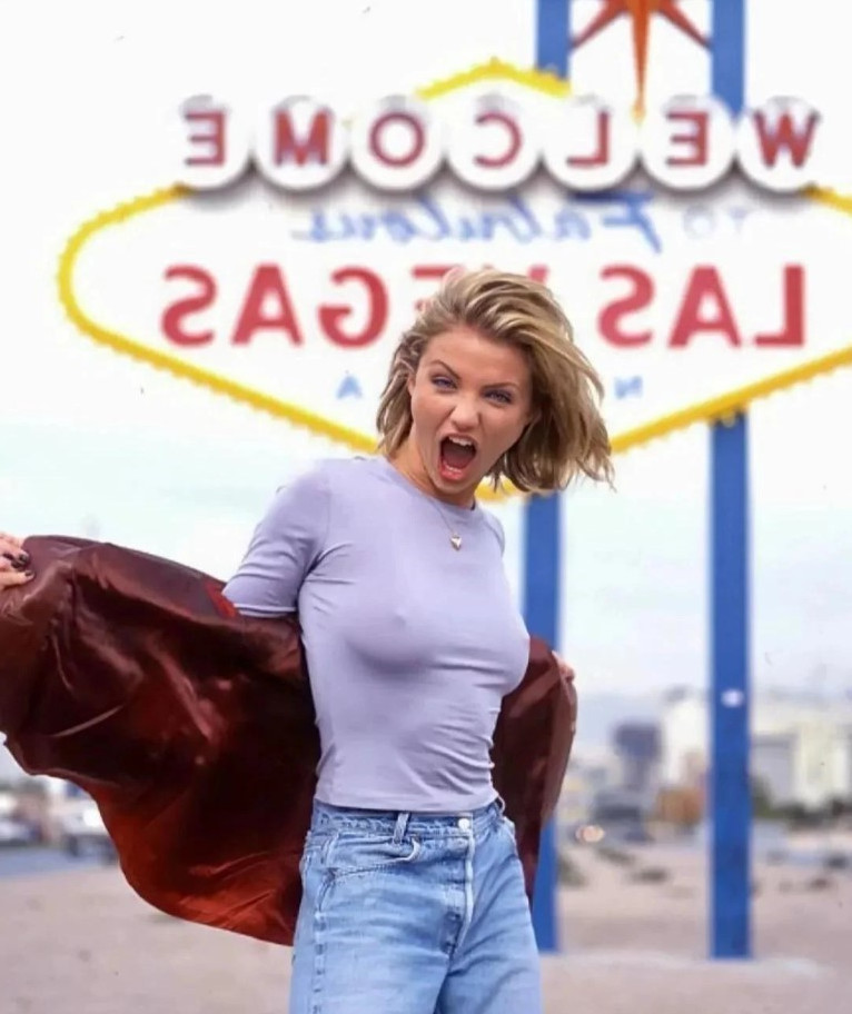 Cameron Diaz Braless Nipples See Through  nude photo