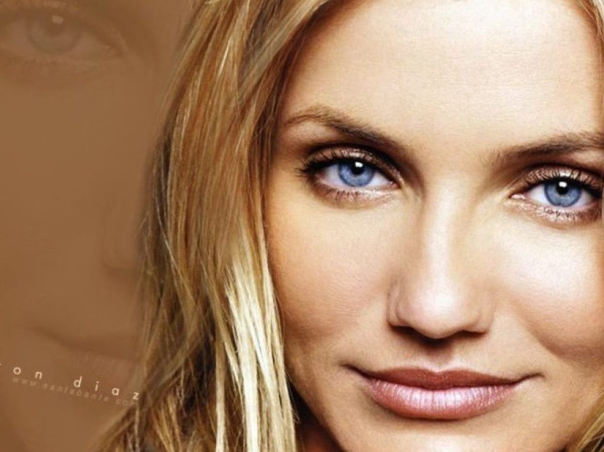 Cameron Diaz Eyes  nude photo
