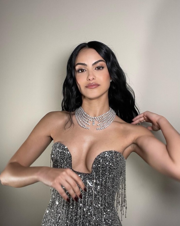 Camila Mendes Big Tits Cleavage  nude photo