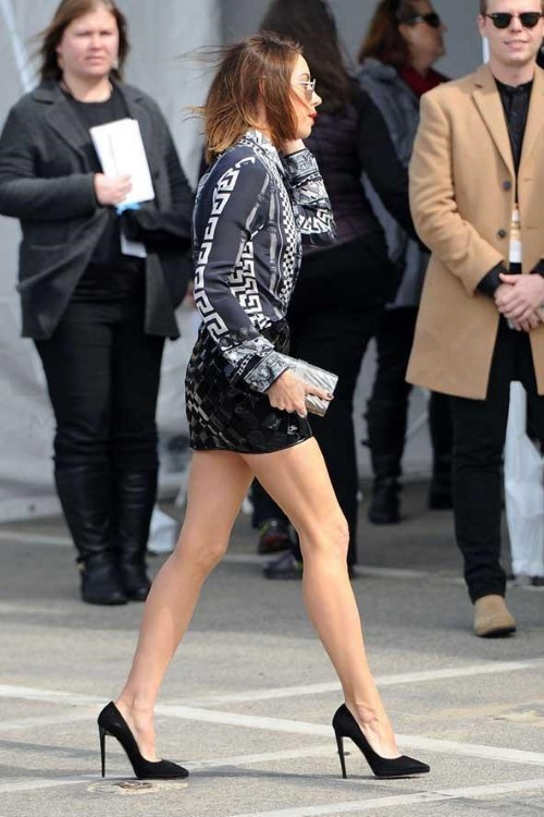 Can Never Get Enough Of Aubrey Plaza In High Heels And A Short Skirt  nude photo