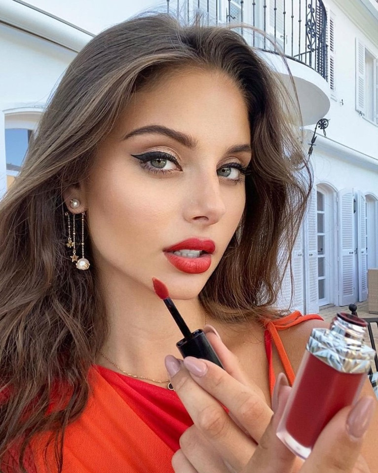 Carina Zavline  nude photo