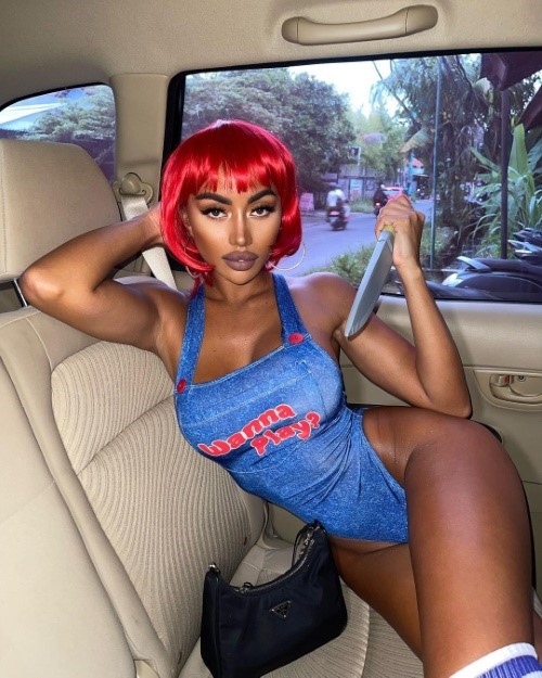 Carla PieceArt  nude photo