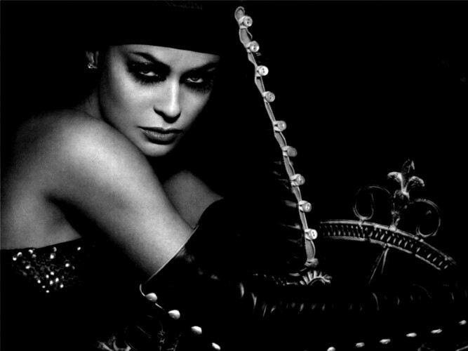 Carmen Electra Dark Face  nude photo