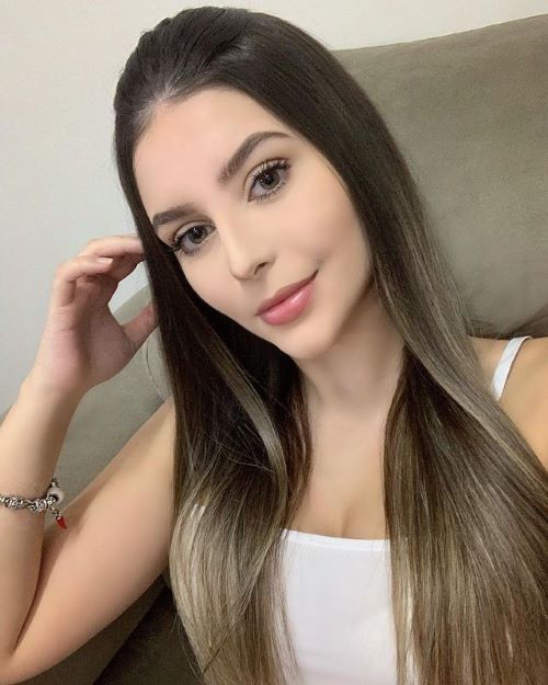 Carolina Paiva  nude photo