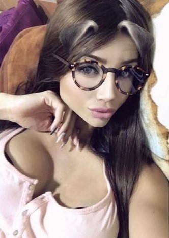 Carolyne Castro  nude photo