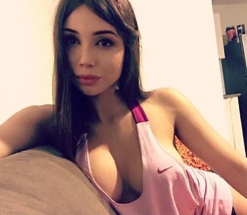 Carolyne Castro  nude photo