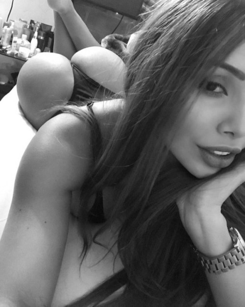 Carolyne Castro  nude photo