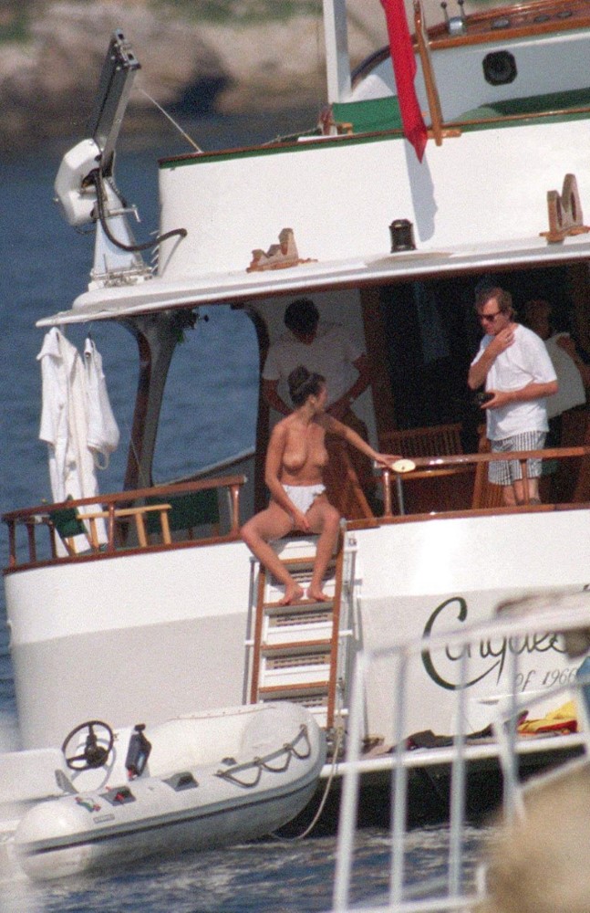 Catherine Zeta Jones Leaked Topless Nudes  nude photo