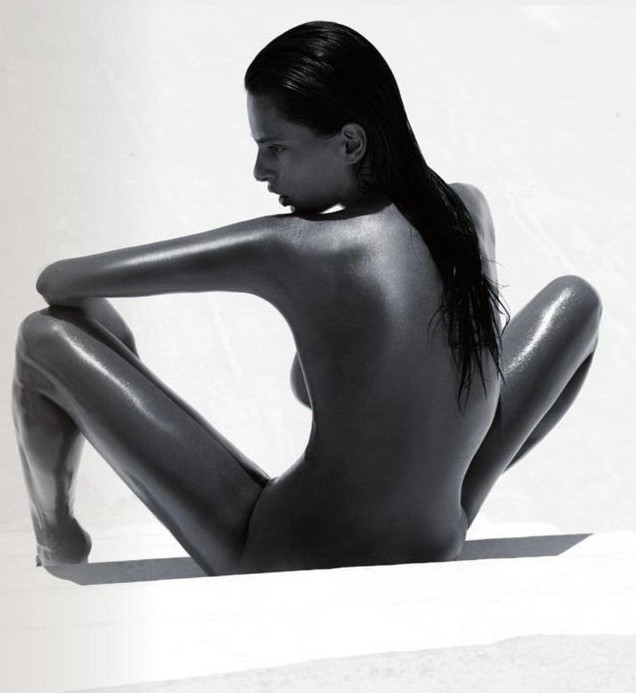 Catrinel Menghia  nude photo