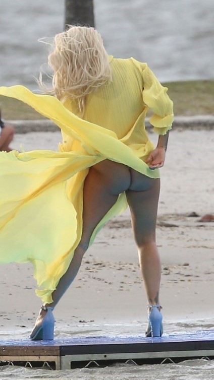 Celebrity Rita Ora Nude Ass Upskirt Oops  nude photo