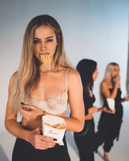 Charly Jordan  nude photo