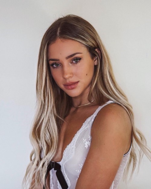 Charly Jordan  nude photo