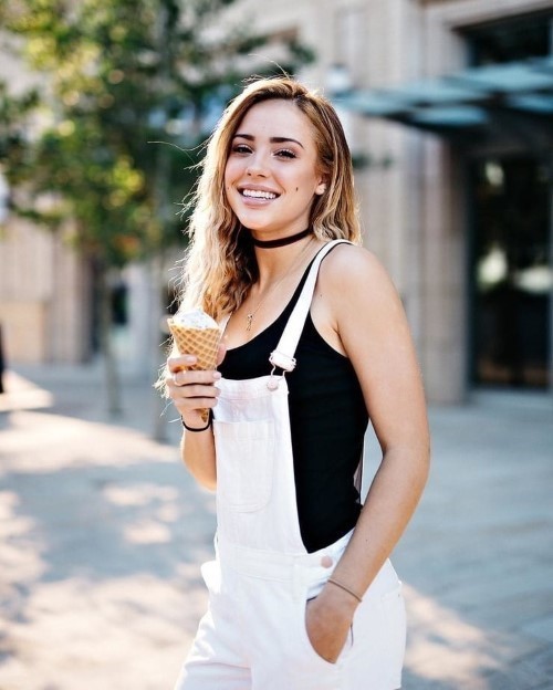 Charly Jordan  nude photo