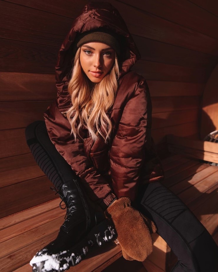 Charly Jordan  nude photo