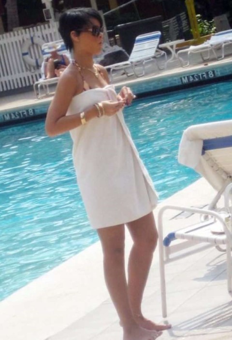 Chris Brown Loves Rihanna  nude photo