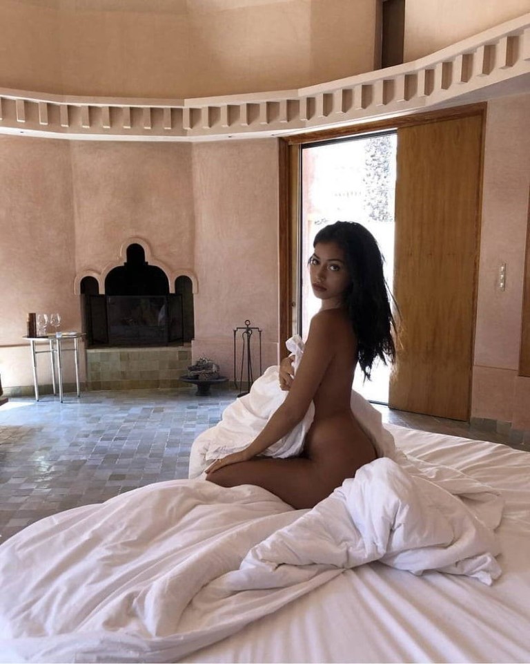 Cindy Kimberly Nude In Bed  nude photo