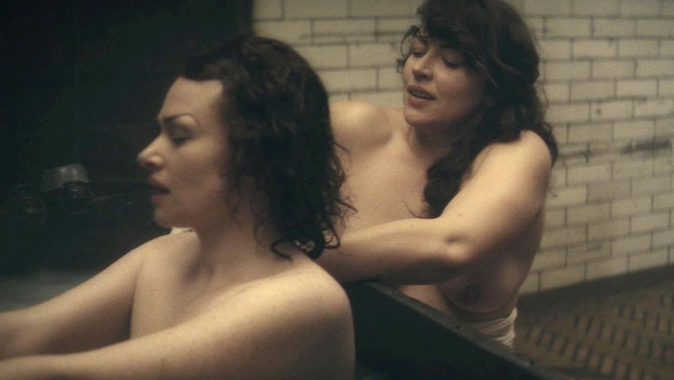 Dagmara Dominczyk  nude photo