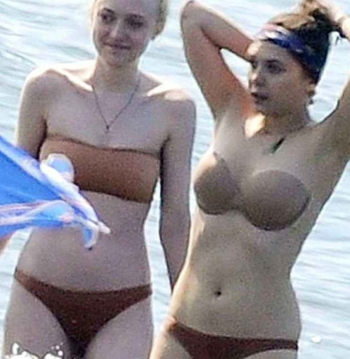 Dakota Fanning Elizabeth Olsen Nude  nude photo