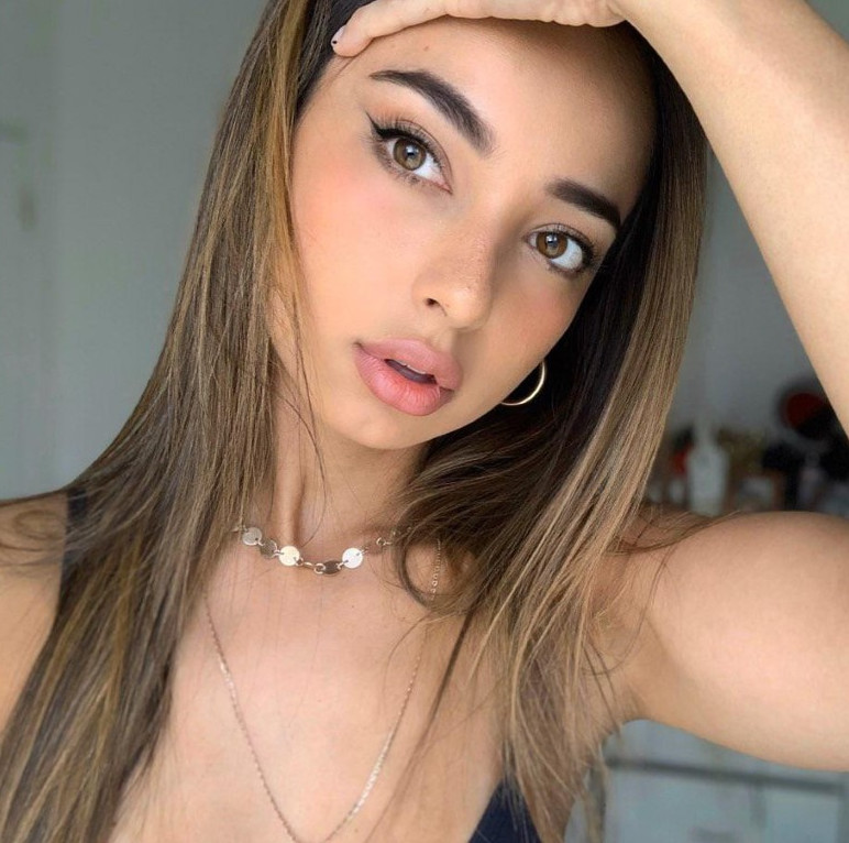 Dani Torres  nude photo