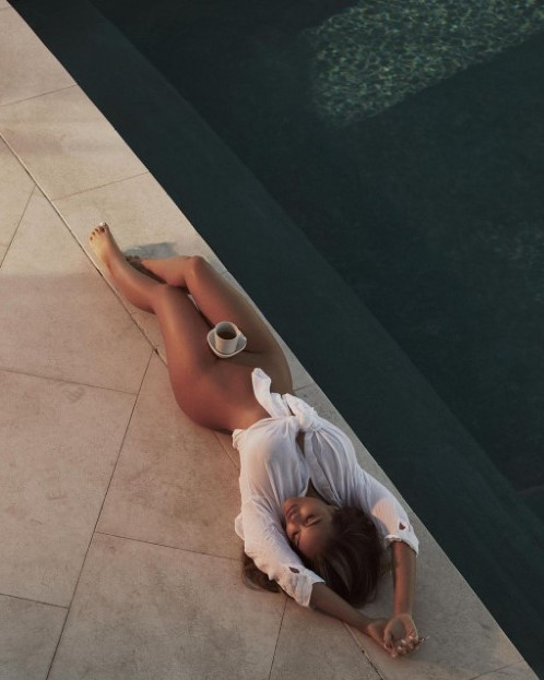Daphne Joy  nude photo