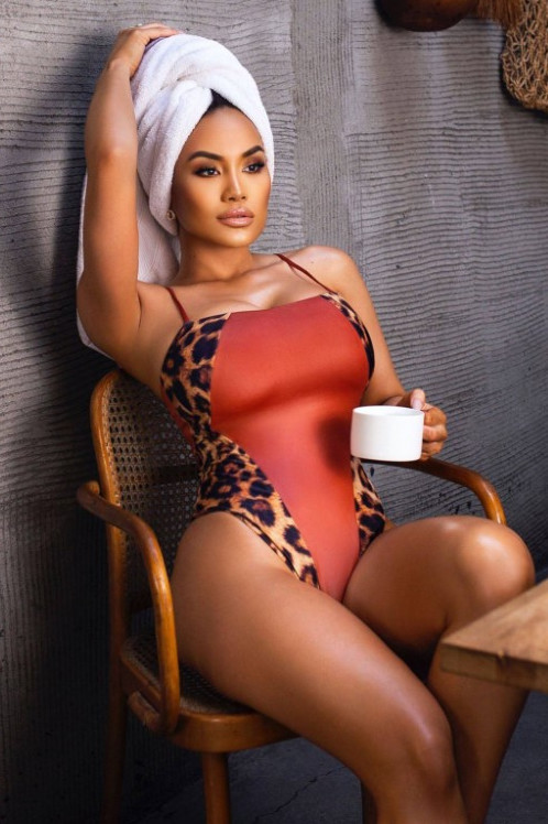 Daphne Joy  nude photo