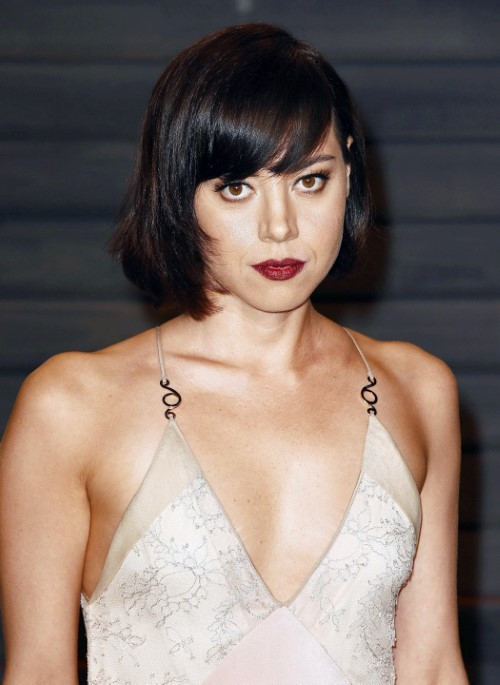 Dark Aubrey Plaza  nude photo