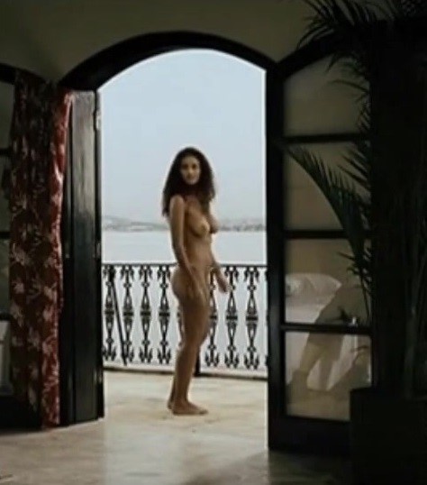 Debora Nascimento Completely Naked  nude photo