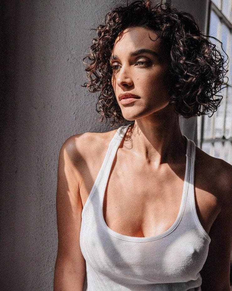 Debora Nascimento Nipples See Through  nude photo