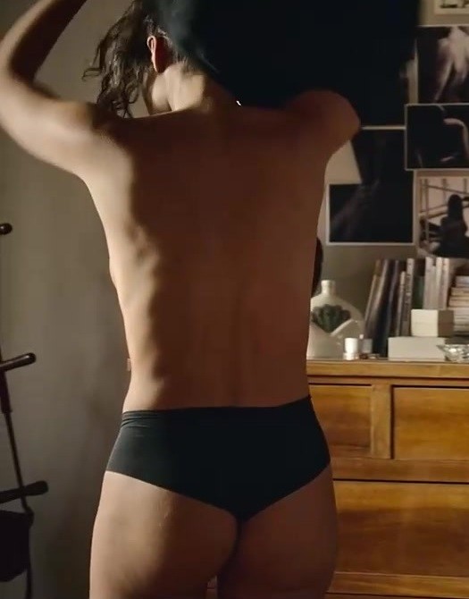 Debora Nascimento Perfect Ass Topless Scene  nude photo
