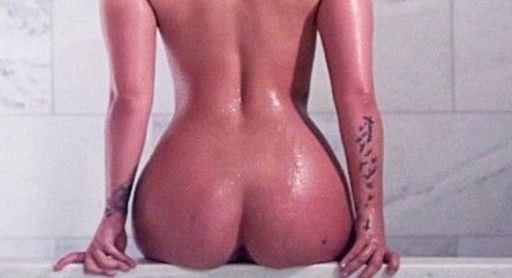 Demi Lovato Nude Ass Sexy Photo  nude photo