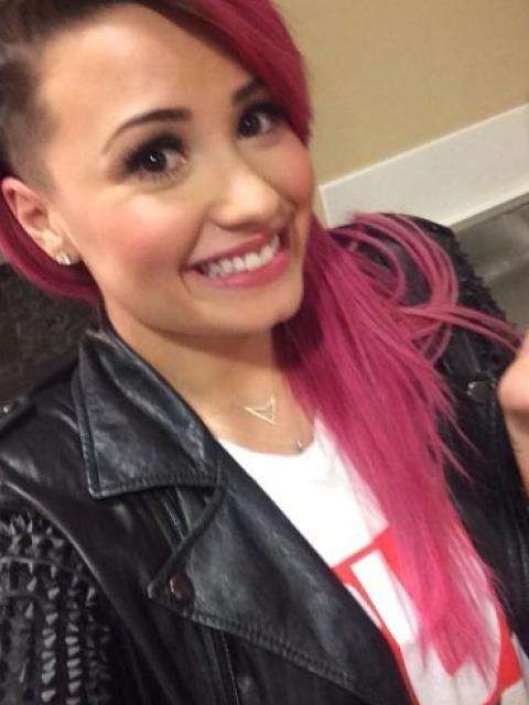 Demi Lovato Shaved Hair  nude photo
