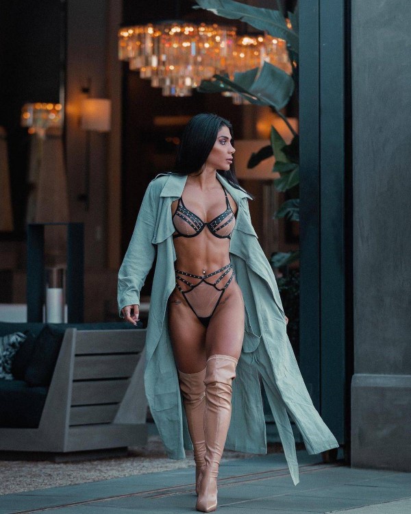 Deniz Saypinar nude photo