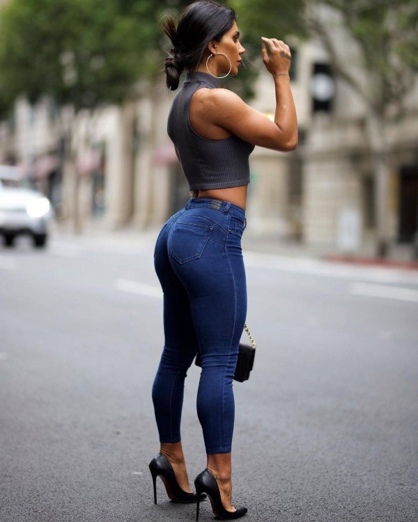 Deniz Saypinar  nude photo