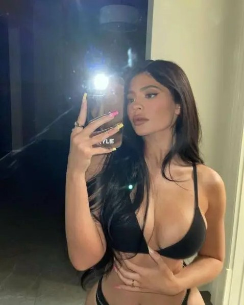 Desperately Need To Be Dominated By You And Kylie Jenner  nude photo