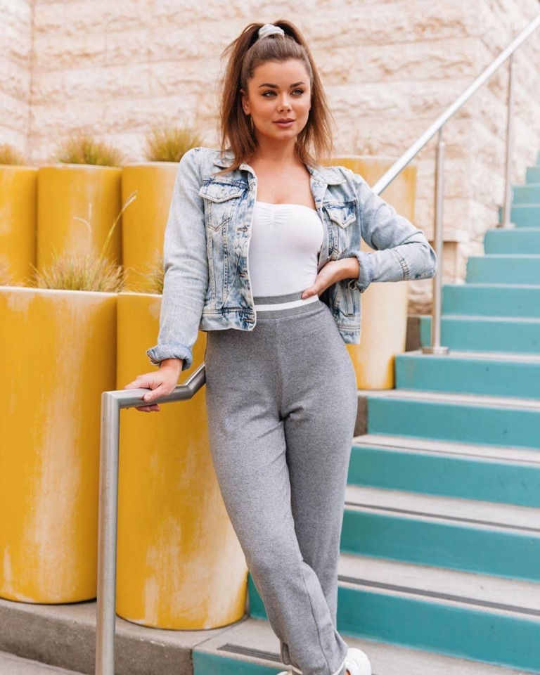 Dessie Mitcheson  nude photo