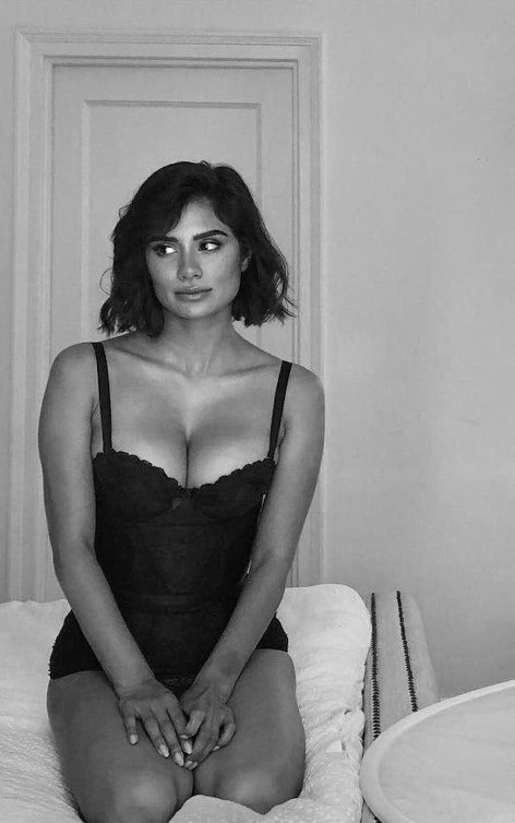 Diane Guerrero Black And White  nude photo