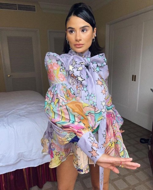 Diane Guerrero Encanto  nude photo