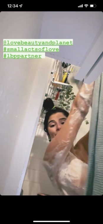 Diane Guerrero Shower 1  nude photo